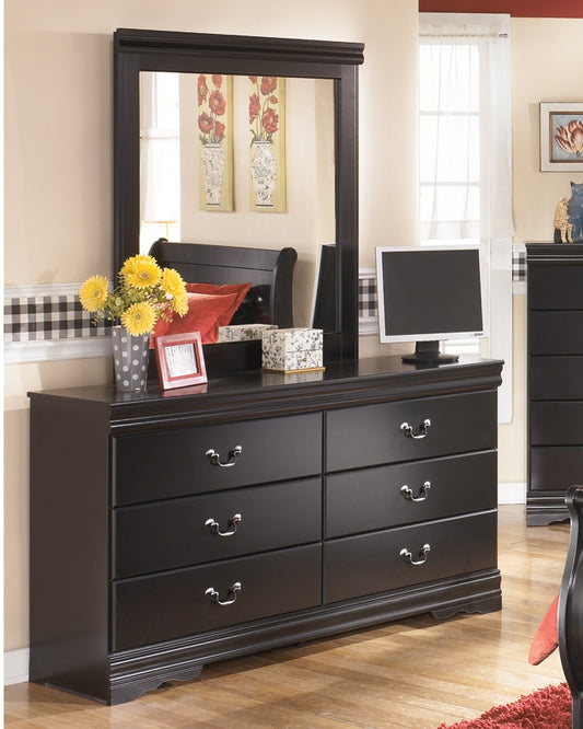 Huey Vineyard Dresser and Mirror - Valley Furniture Store